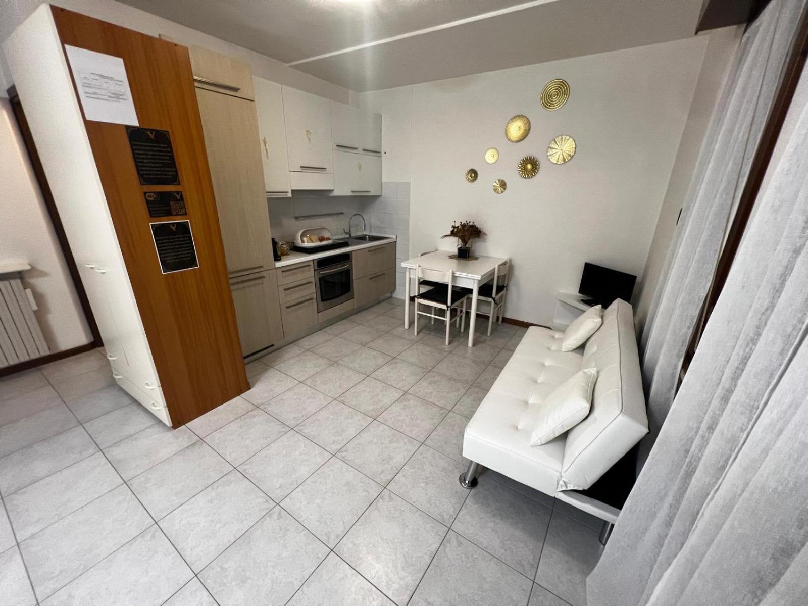 Arryanna Apartment, Verona